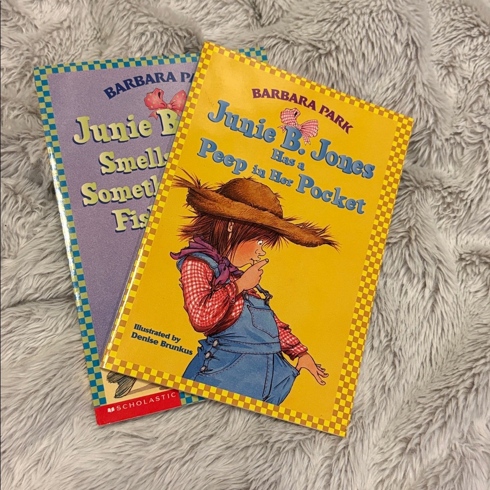 Scholastic Junie B. Jones Colorful Book Pair